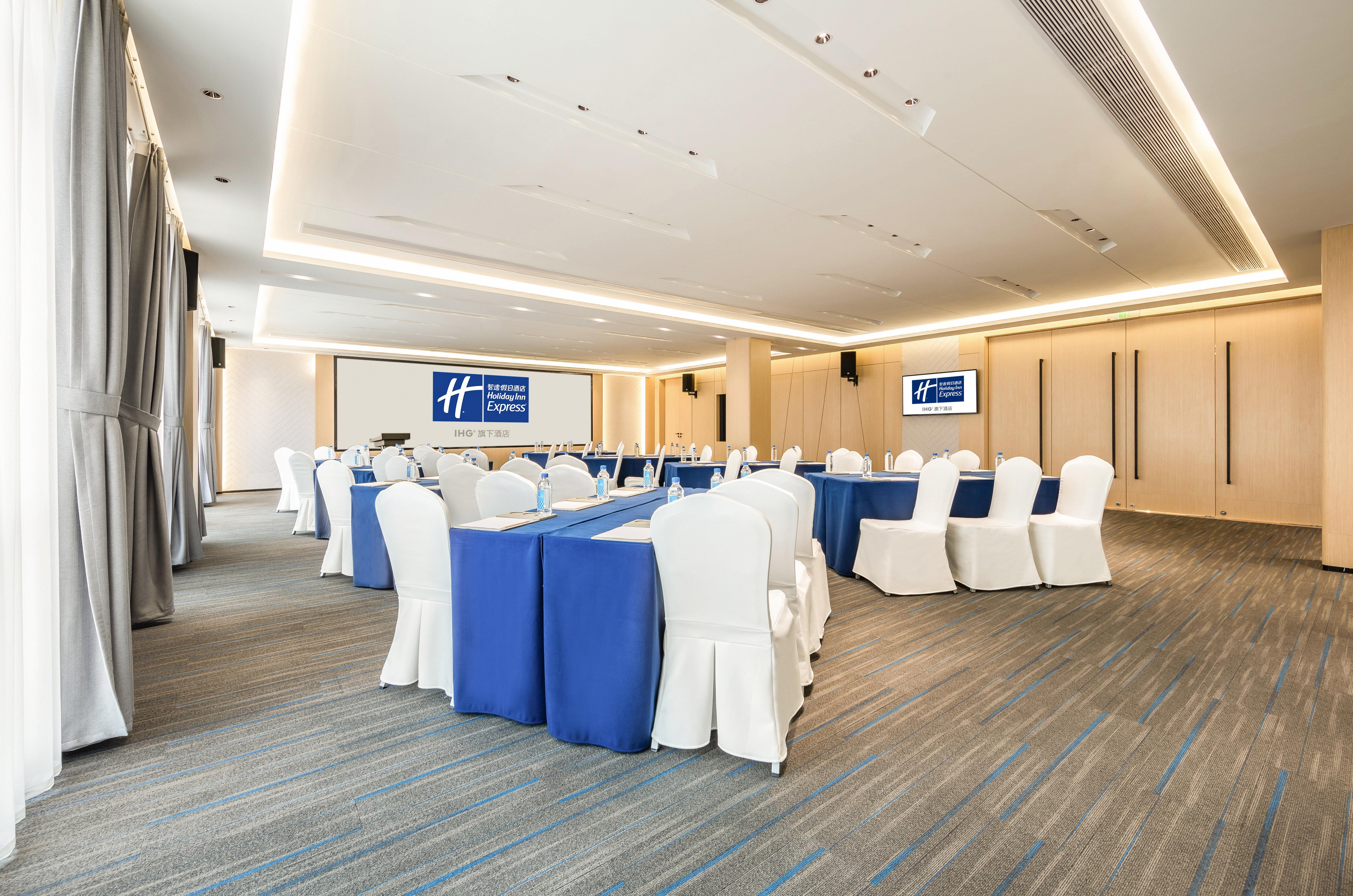 Holiday Inn Express Jinjiang Anhai, an IHG Hotel Bagian luar foto