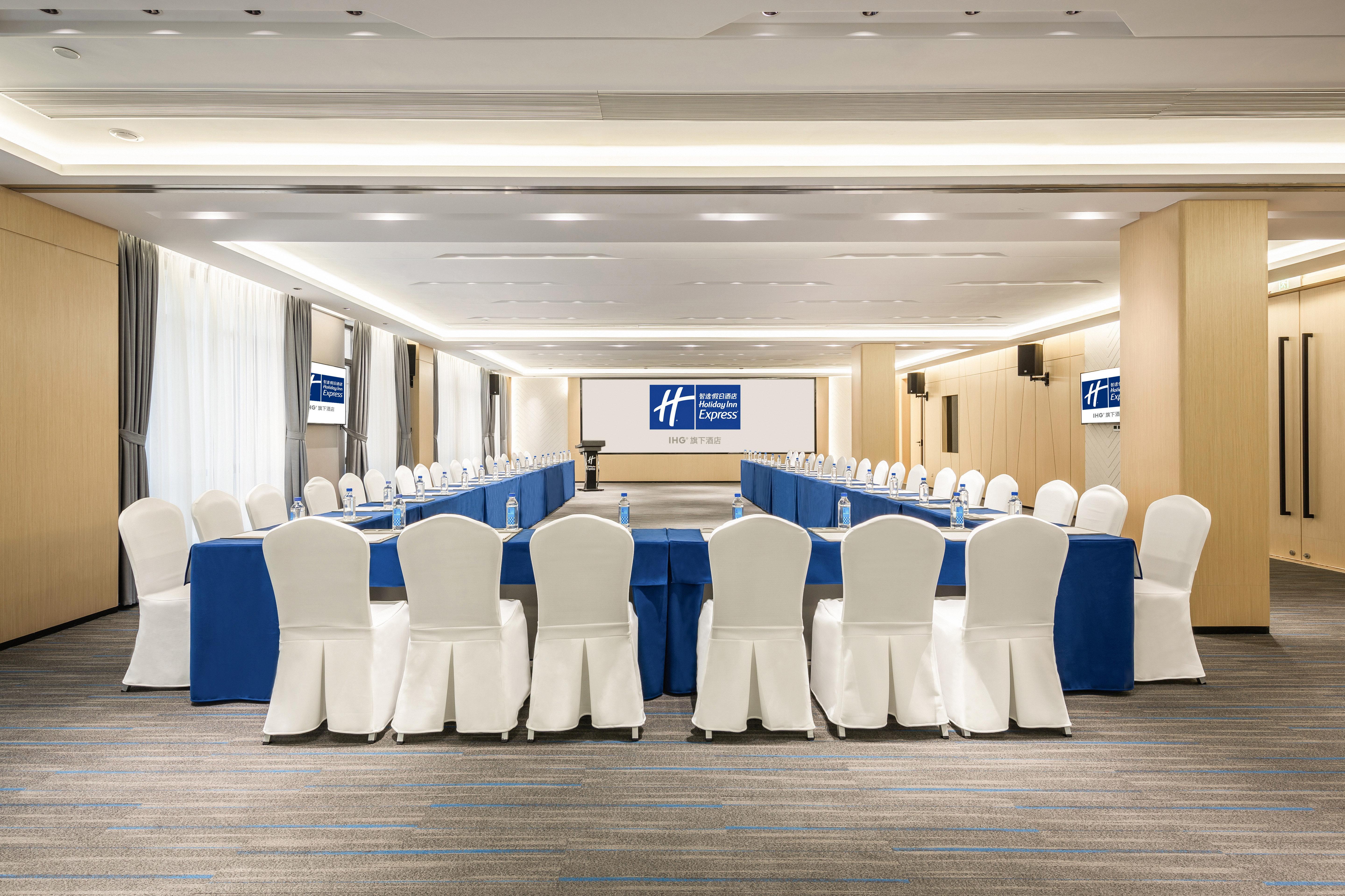 Holiday Inn Express Jinjiang Anhai, an IHG Hotel Bagian luar foto