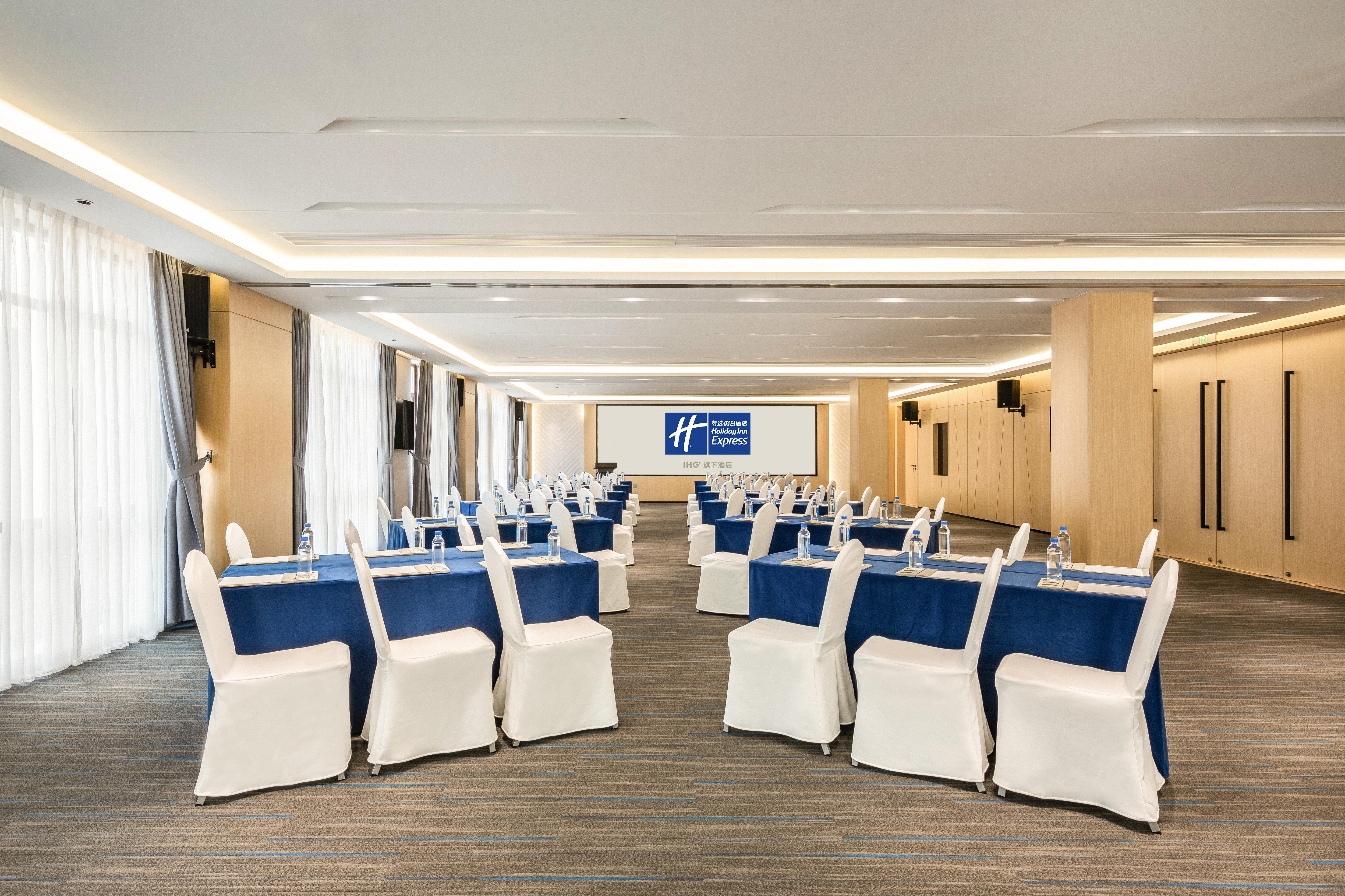 Holiday Inn Express Jinjiang Anhai, an IHG Hotel Bagian luar foto